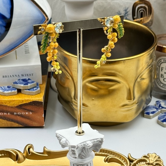 🆕 LES NEREIDES 🧿 NIB Gardens in Provence Long Mimosa Clip on Earrings - Picture 15 of 16